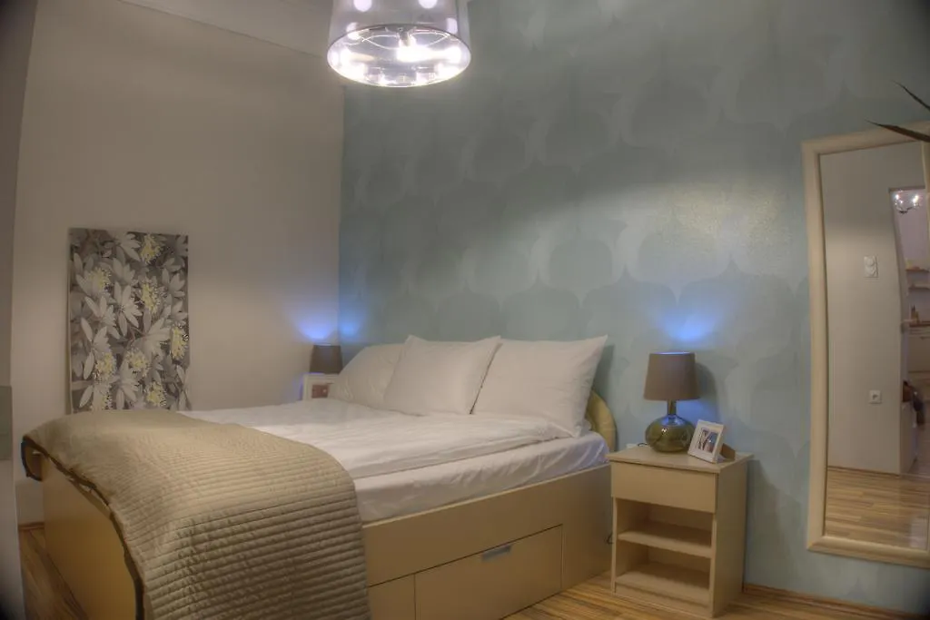 V1 Apartment | Hostaid Budapest