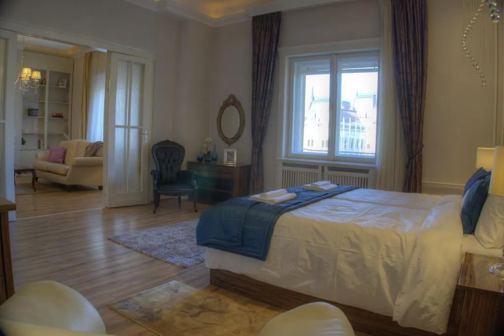 V1 Apartment | Hostaid Budapest