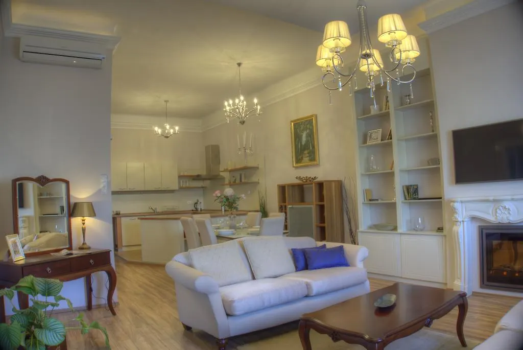 V1 Apartment | Hostaid Budapest Hungary