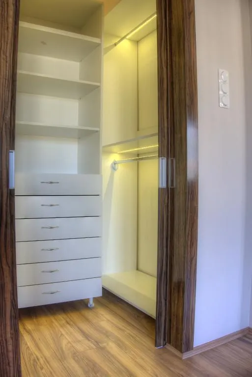 V1 Apartment | Hostaid Budapest 0*,