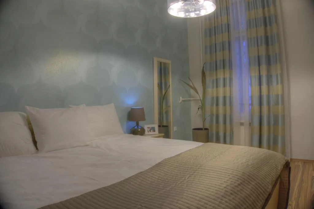 V1 Apartment | Hostaid Budapest